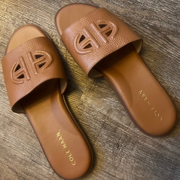 Cole Haan Flynn Logo Slide Size 7 - Picture 11 of 12
